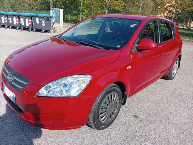 KIA cee'd 111,064km 1.4 109CV 5p. EX Stupenda Bellissima