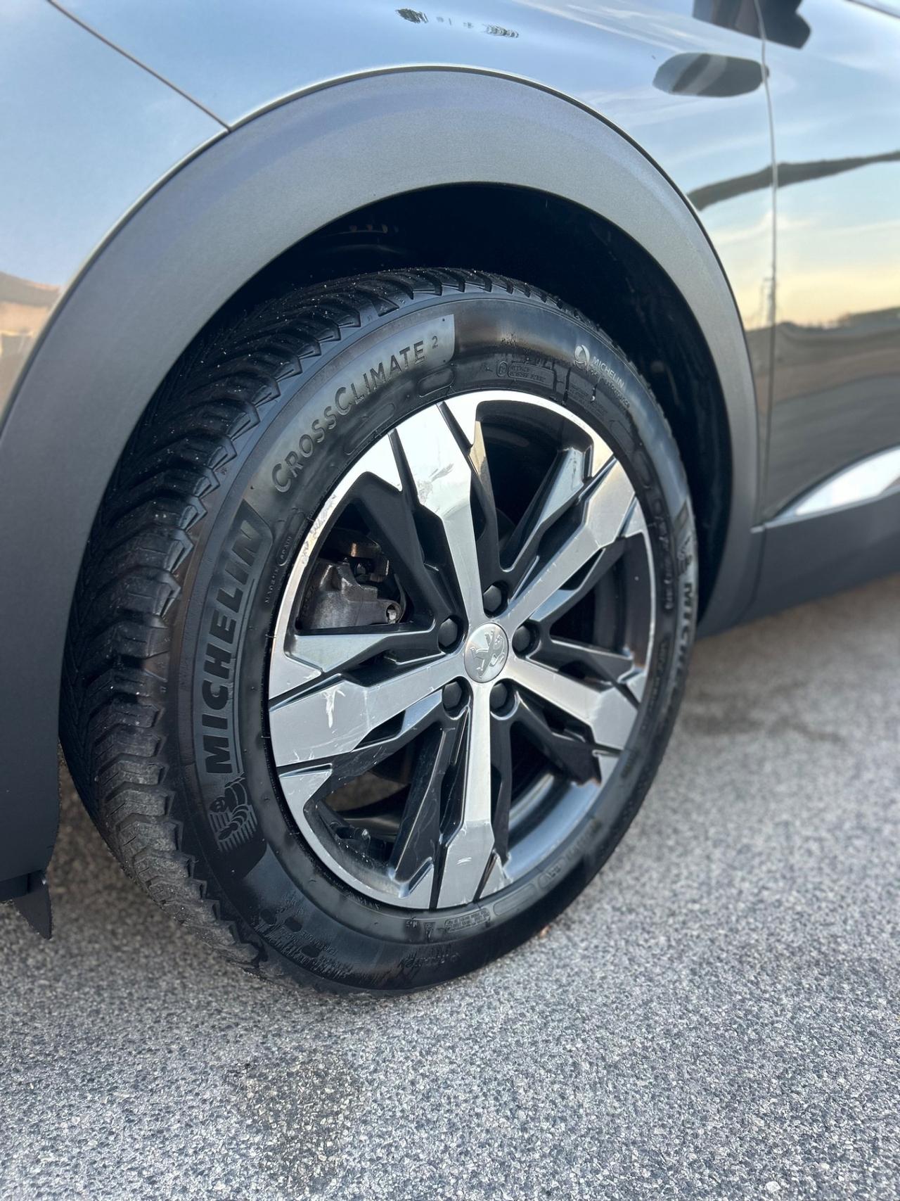 Peugeot 3008 HDi 120Cv Allure