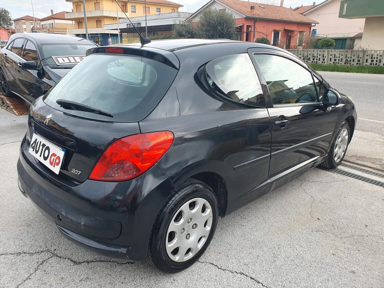 Peugeot 207 1.4hdi 70cv Neopatentati 2006