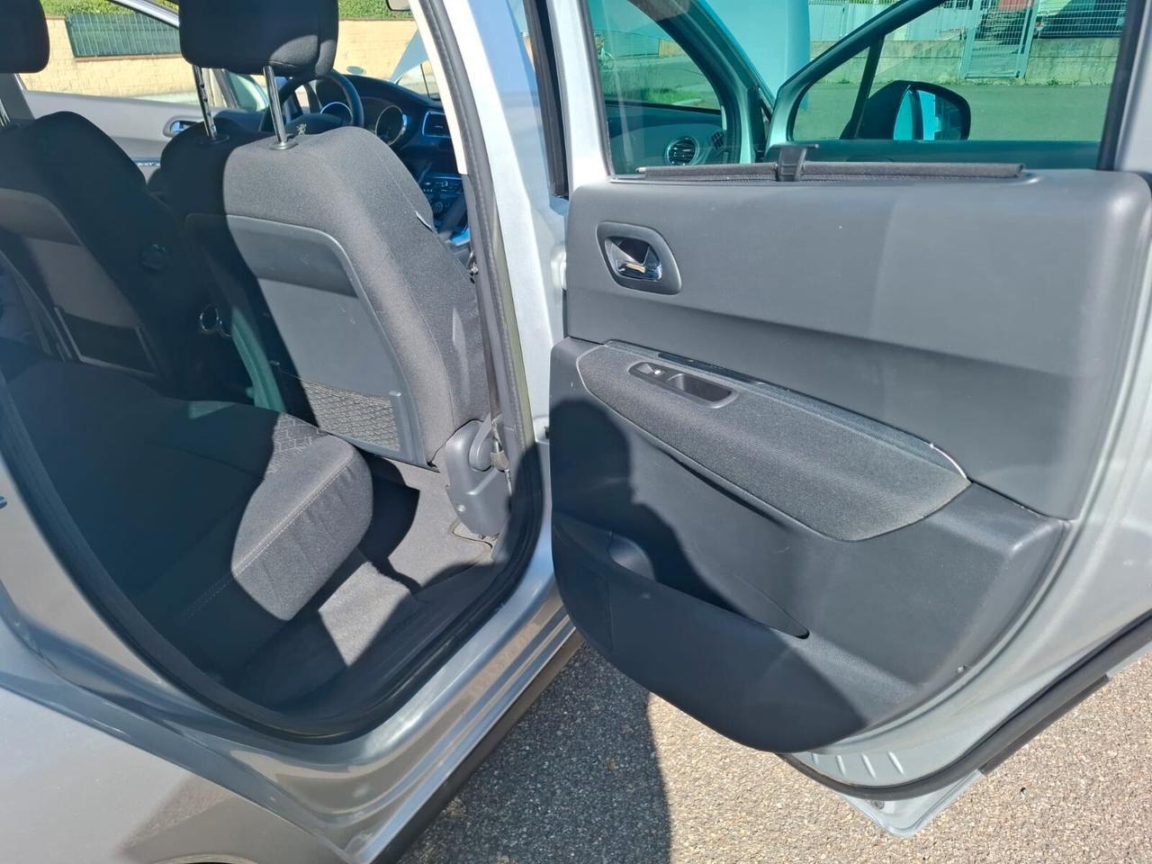Peugeot 3008 1.6 HDi del 2014 SOLO 114.000 KM