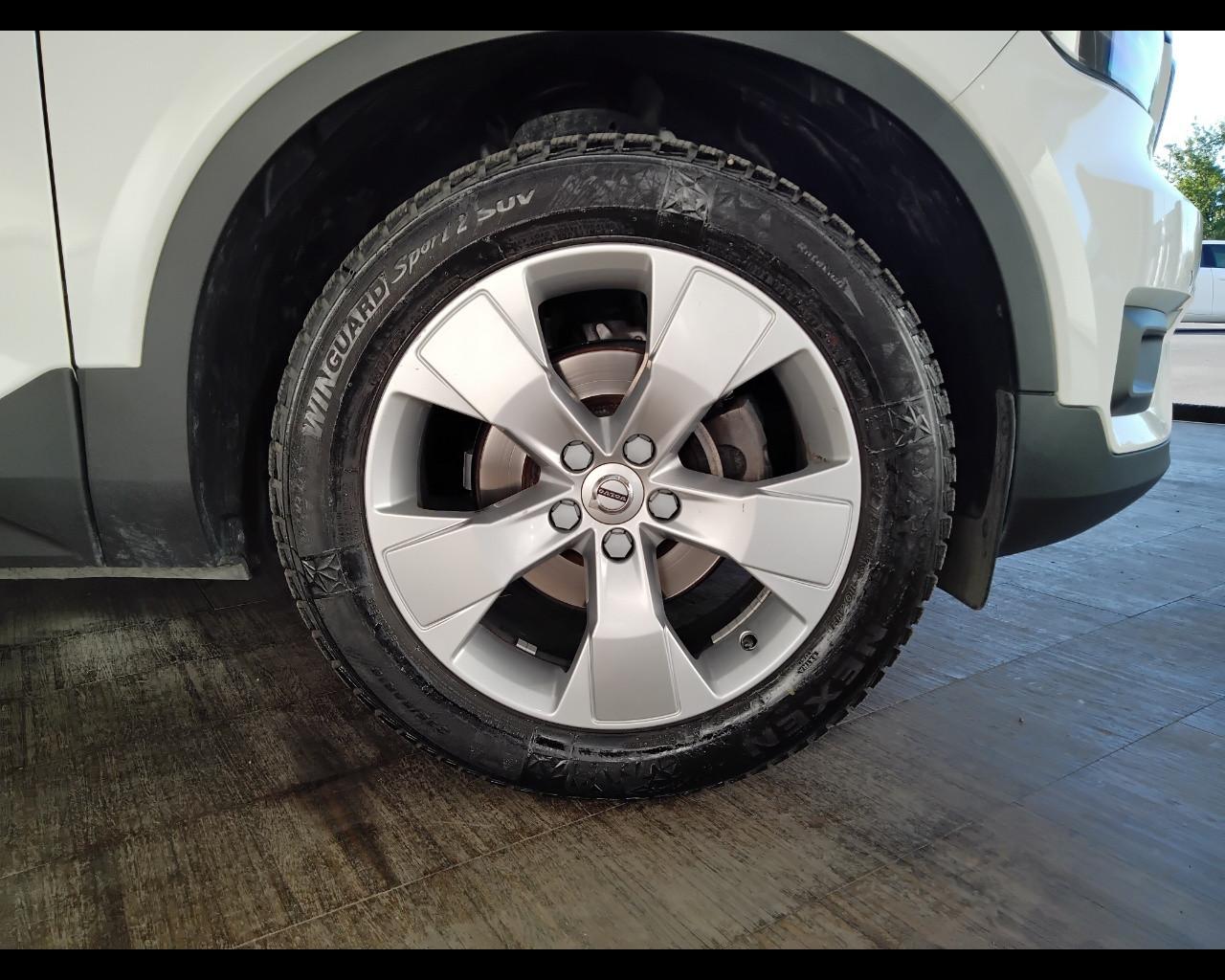 VOLVO XC40 - XC40 2.0 d3 Momentum Pro auto my21