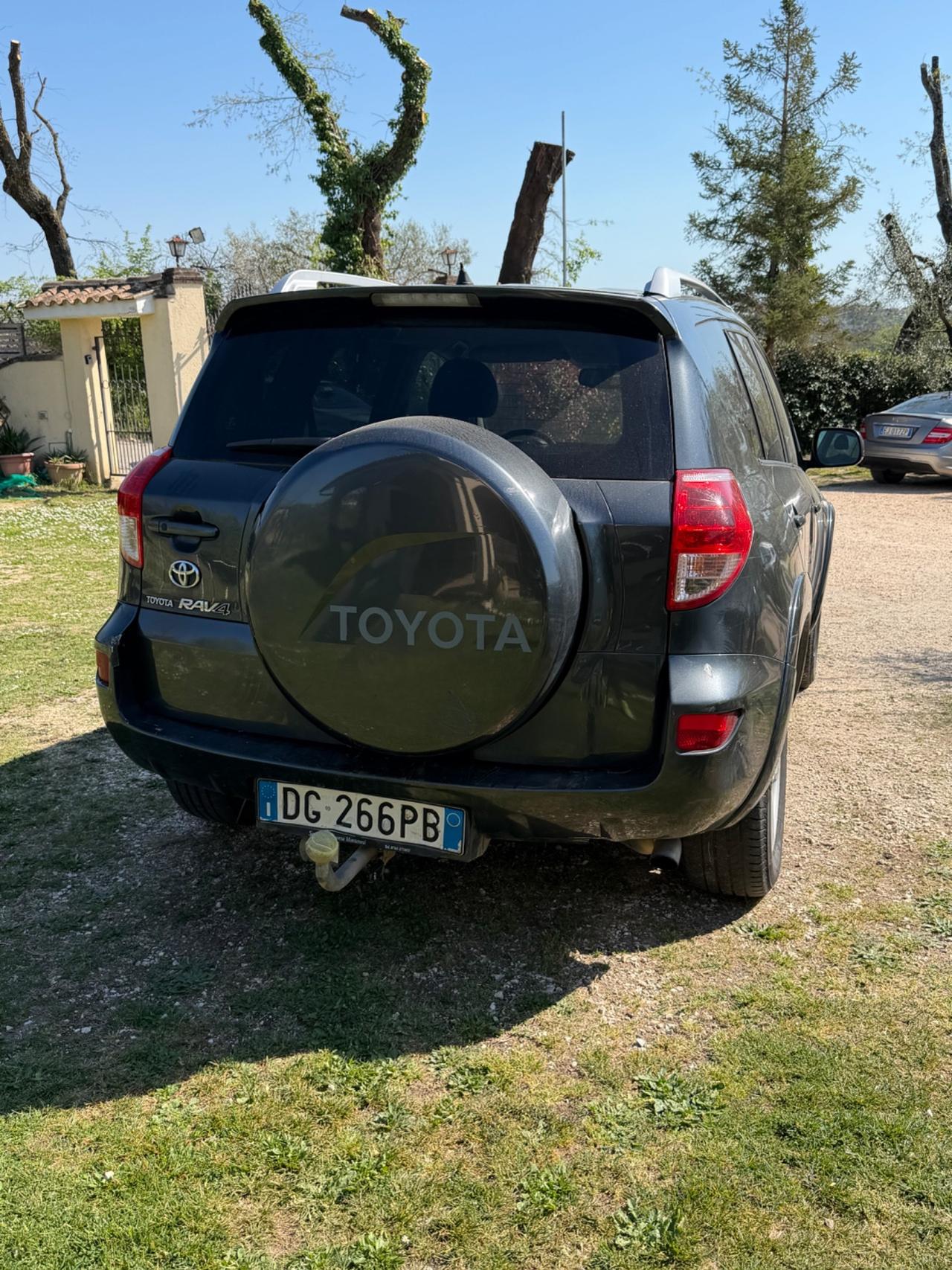 Toyota RAV 4 RAV4 2.2 D-4D 136 CV Luxury