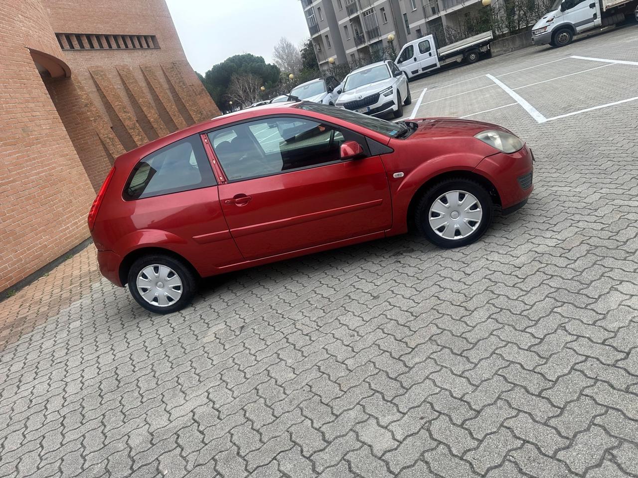 Ford Fiesta 1.2 16V 3p. Ghia