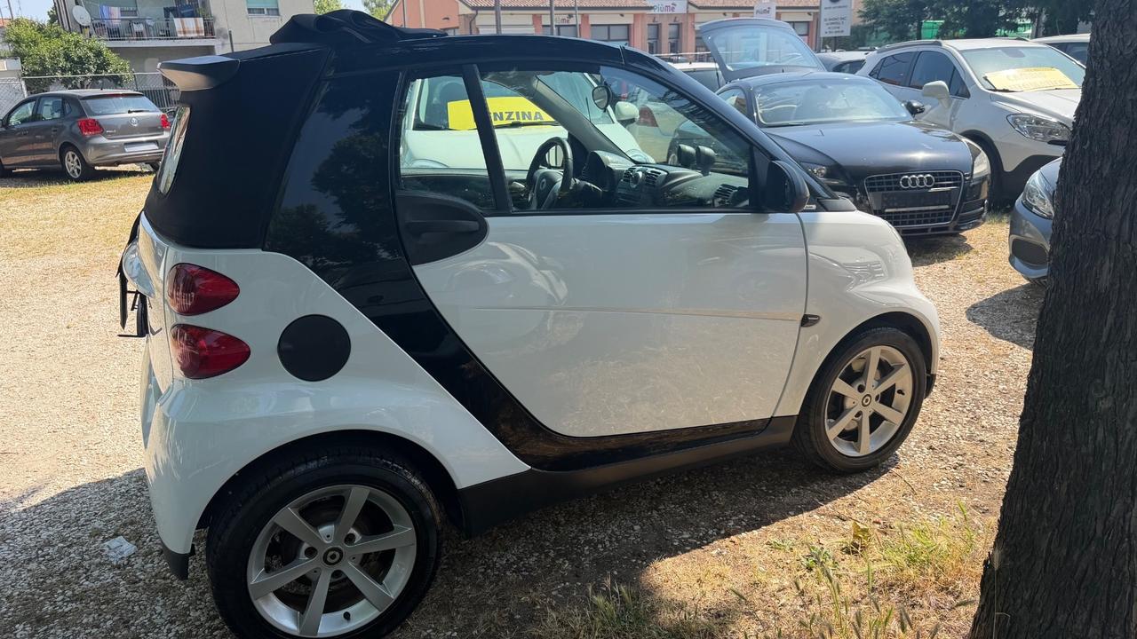 Smart ForTwo Cabrio 1000 62 kW Pulse