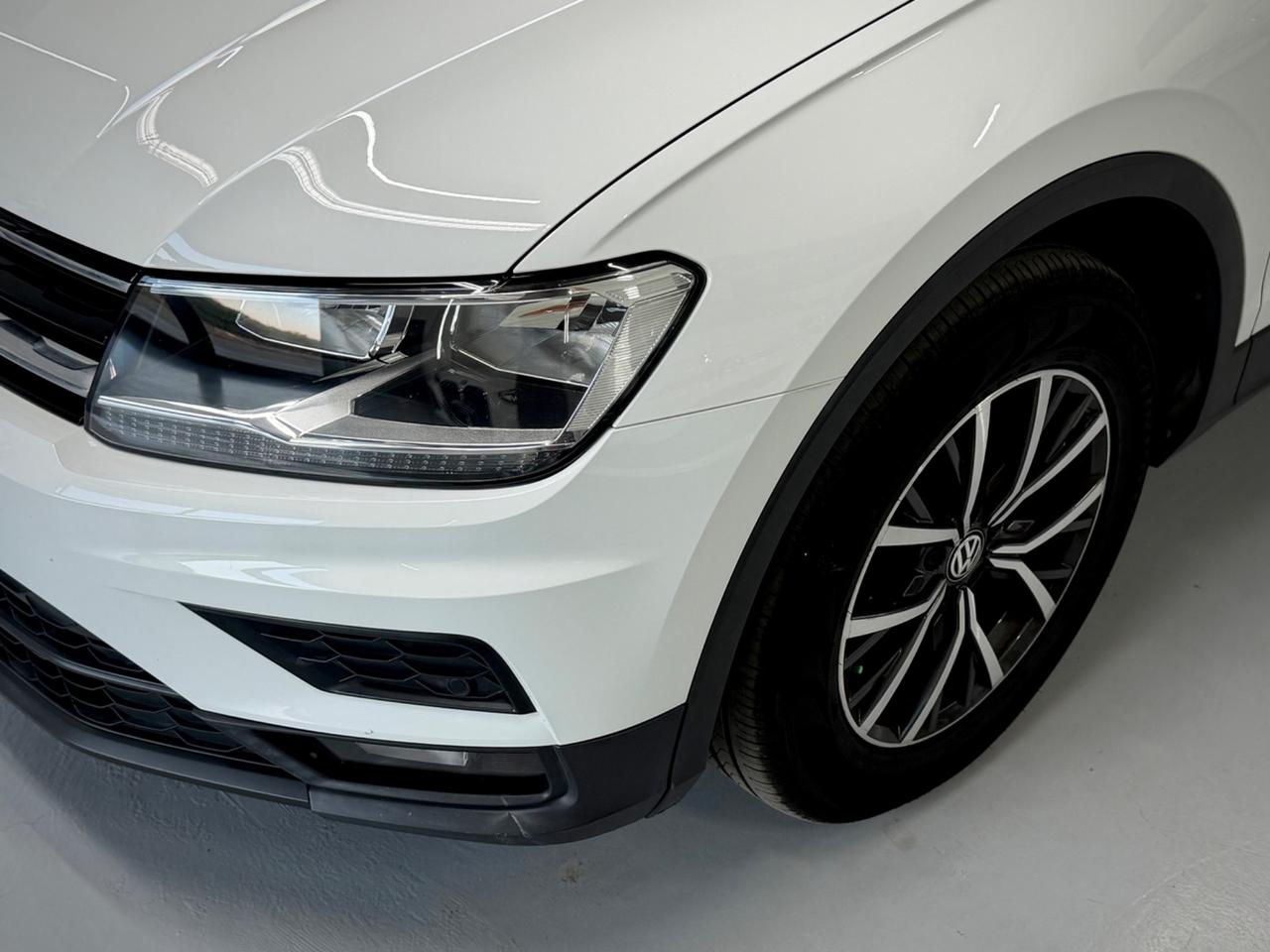 Volkswagen Tiguan 2.0 TDI SCR DSG 4MOTION Business BMT
