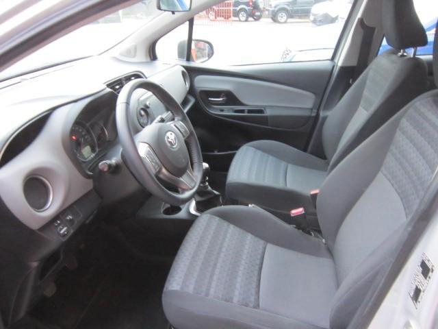 Toyota Yaris 1.0 5 porte Lounge NEOPATENTATI UNICO PROPRIETARIO