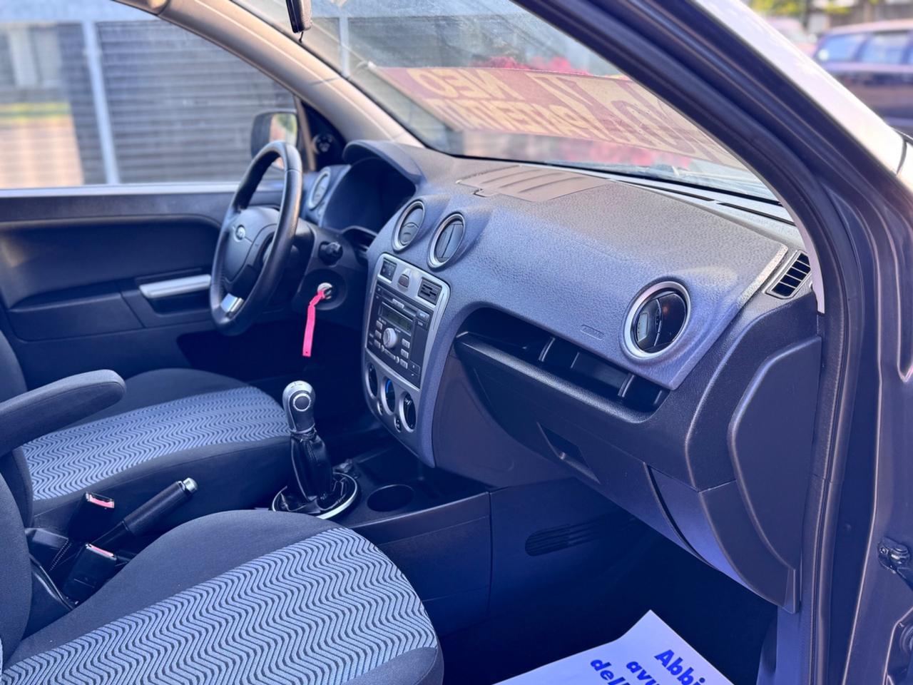 Ford Fusion 1.4 Benzina 80cv Neopatentati 2011