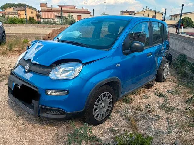 AUTO SINISTRATA