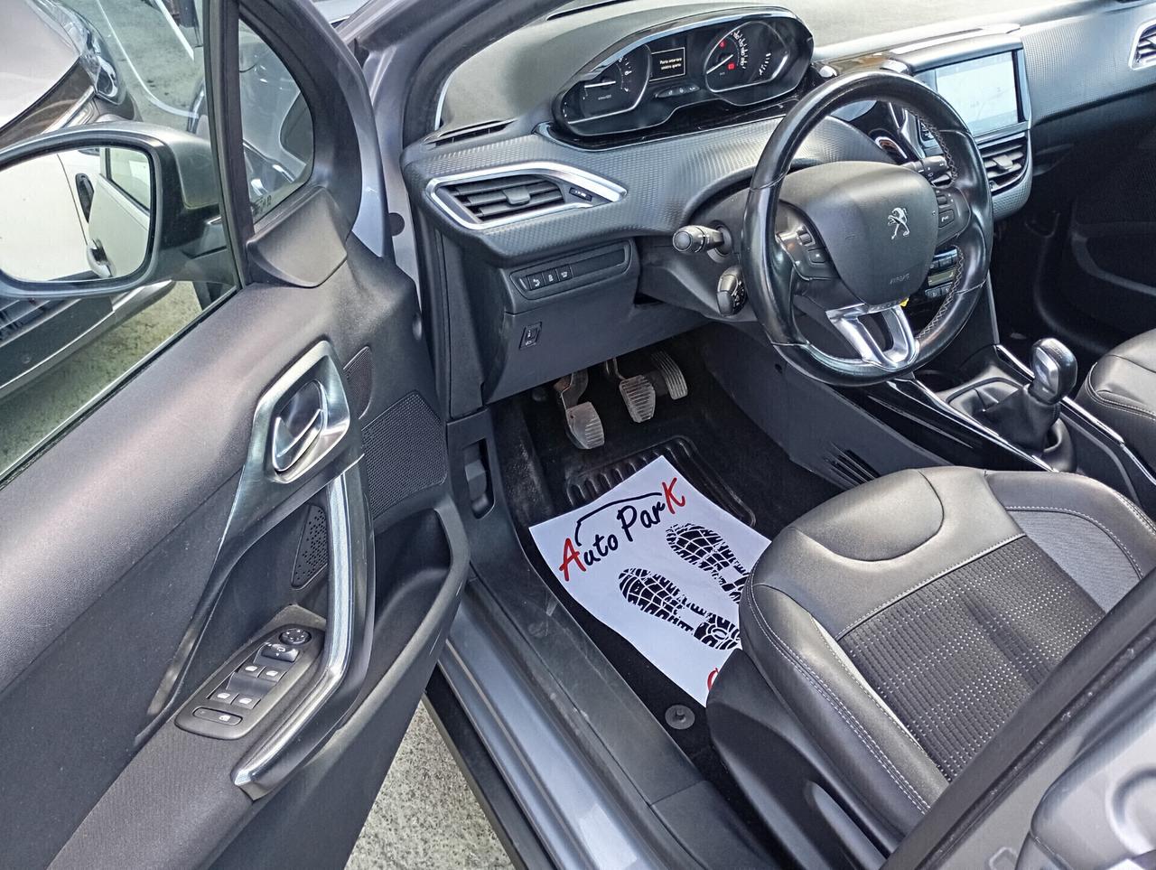 Peugeot 2008 1.2 PureTech Turbo 110CV Allure