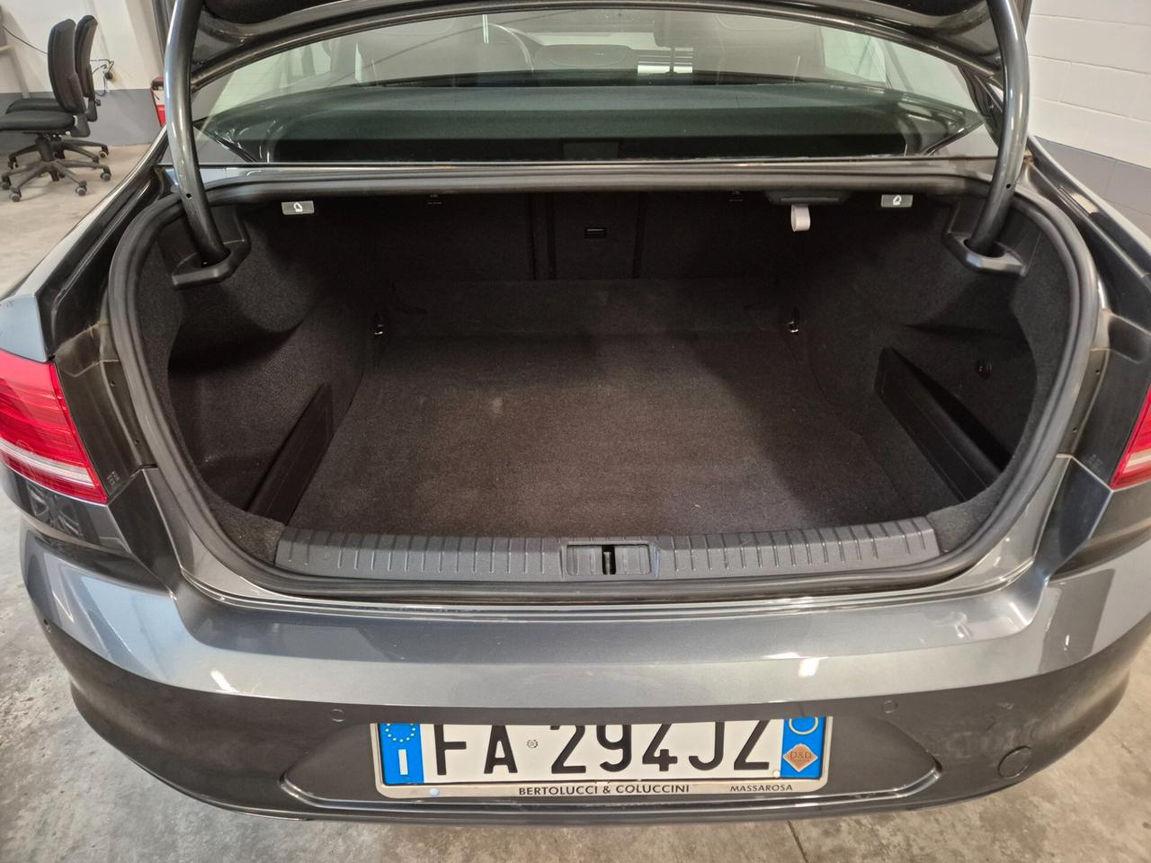 Volkswagen Passat 1.6 TDI DSG Comfortline BlueMotion Technology