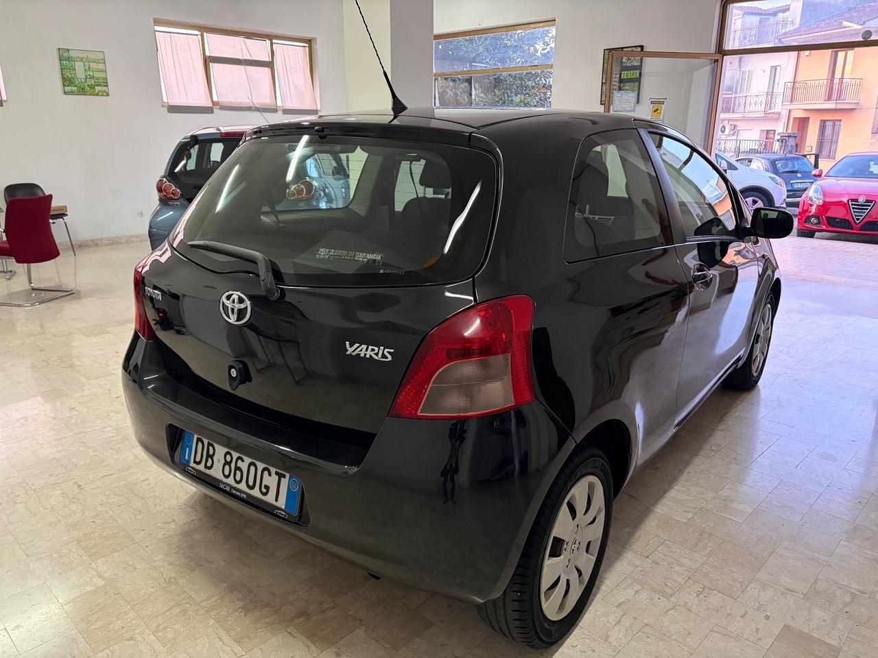 Toyota Yaris 1.0 131000 KM “COME NUOVA”