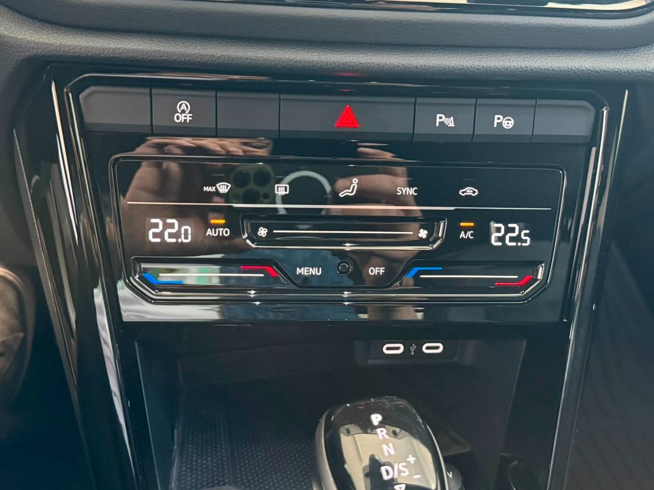 Volkswagen T-Roc 1.5 TSI ACT DSG R-Line