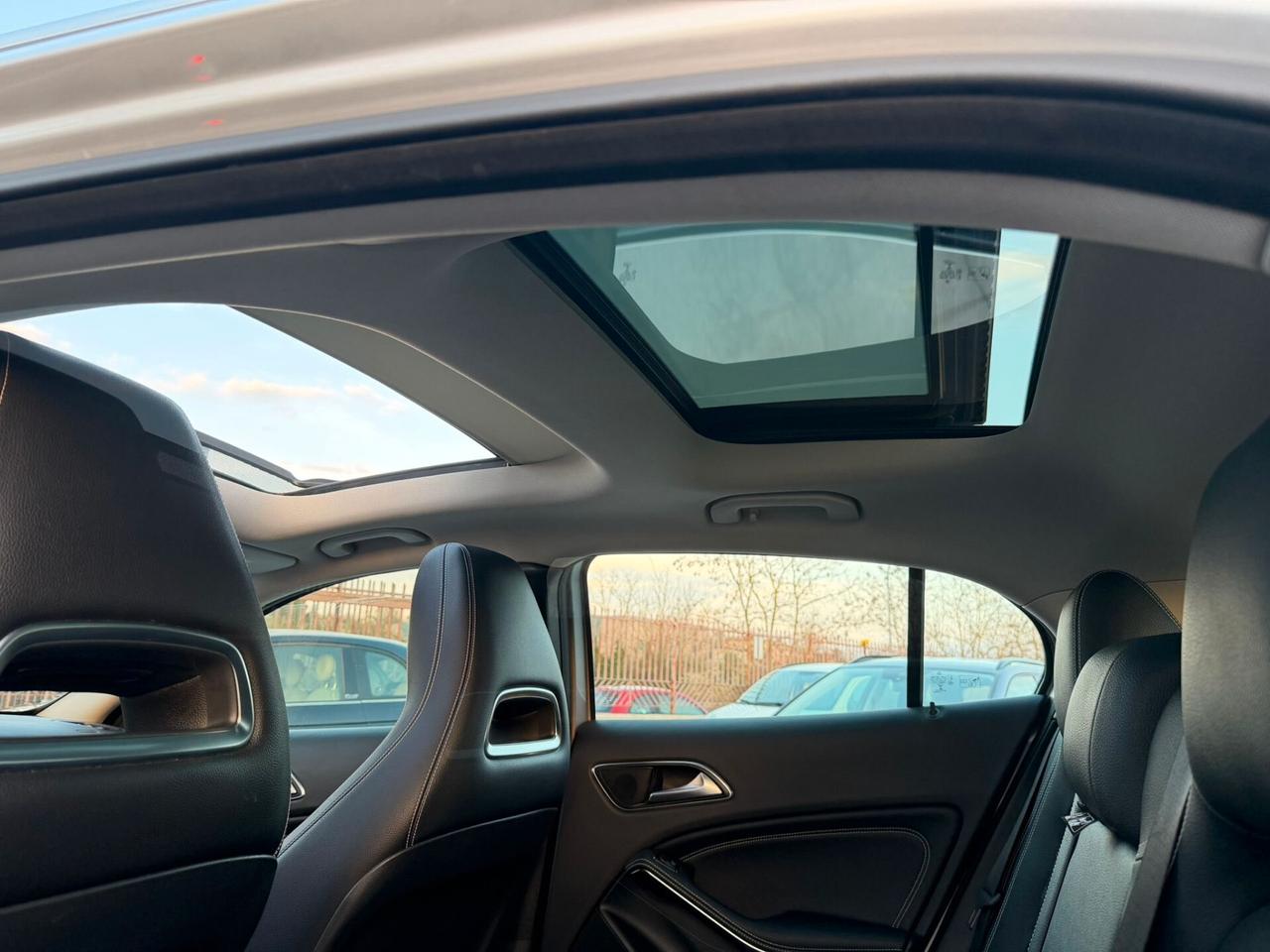 Mercedes-benz GLA 200 d 136cv -SPORT- TETTO A