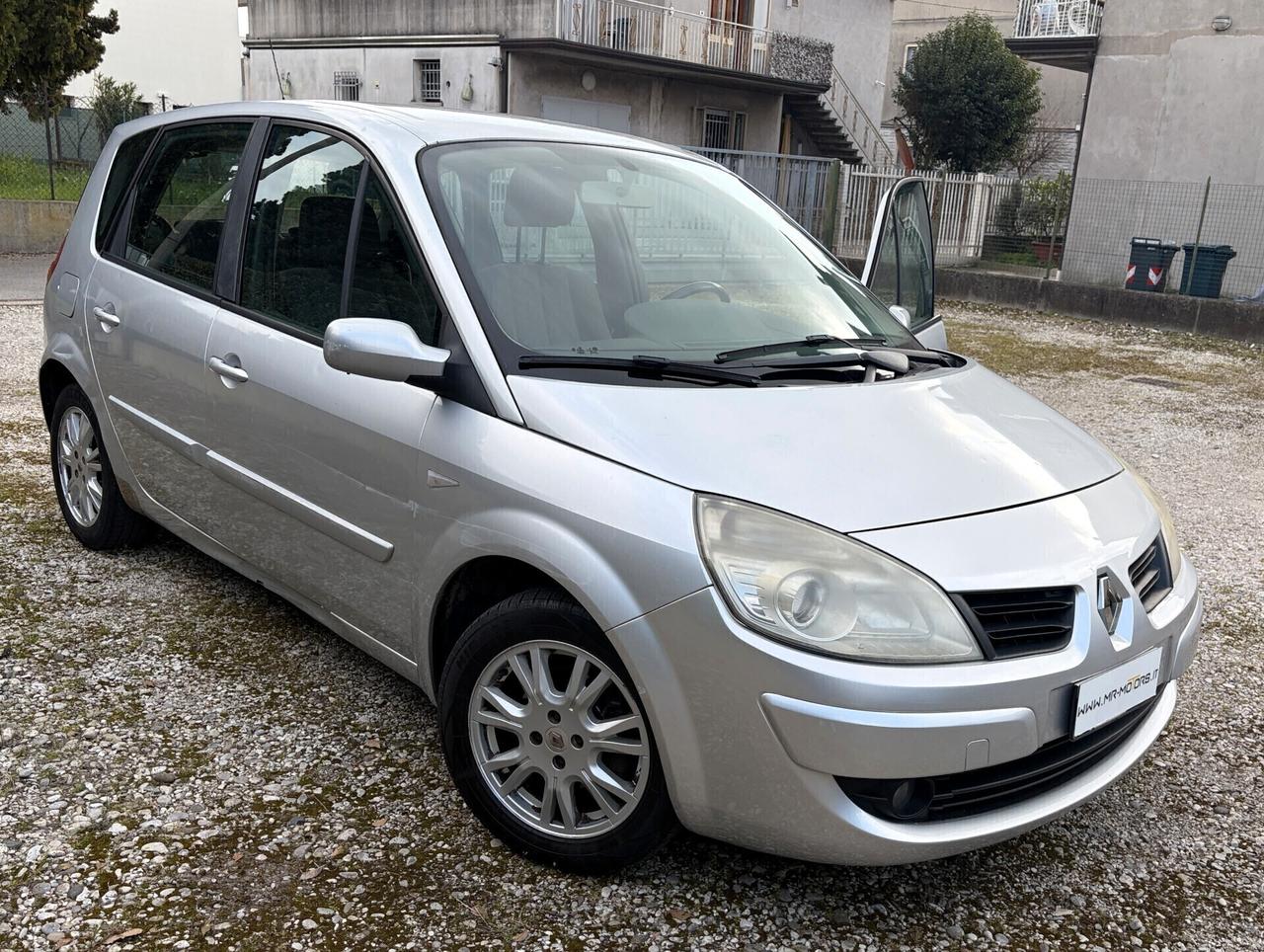 Renault Scenic 1.6 A GPL - BOMBOLA SCADE NEL 2029