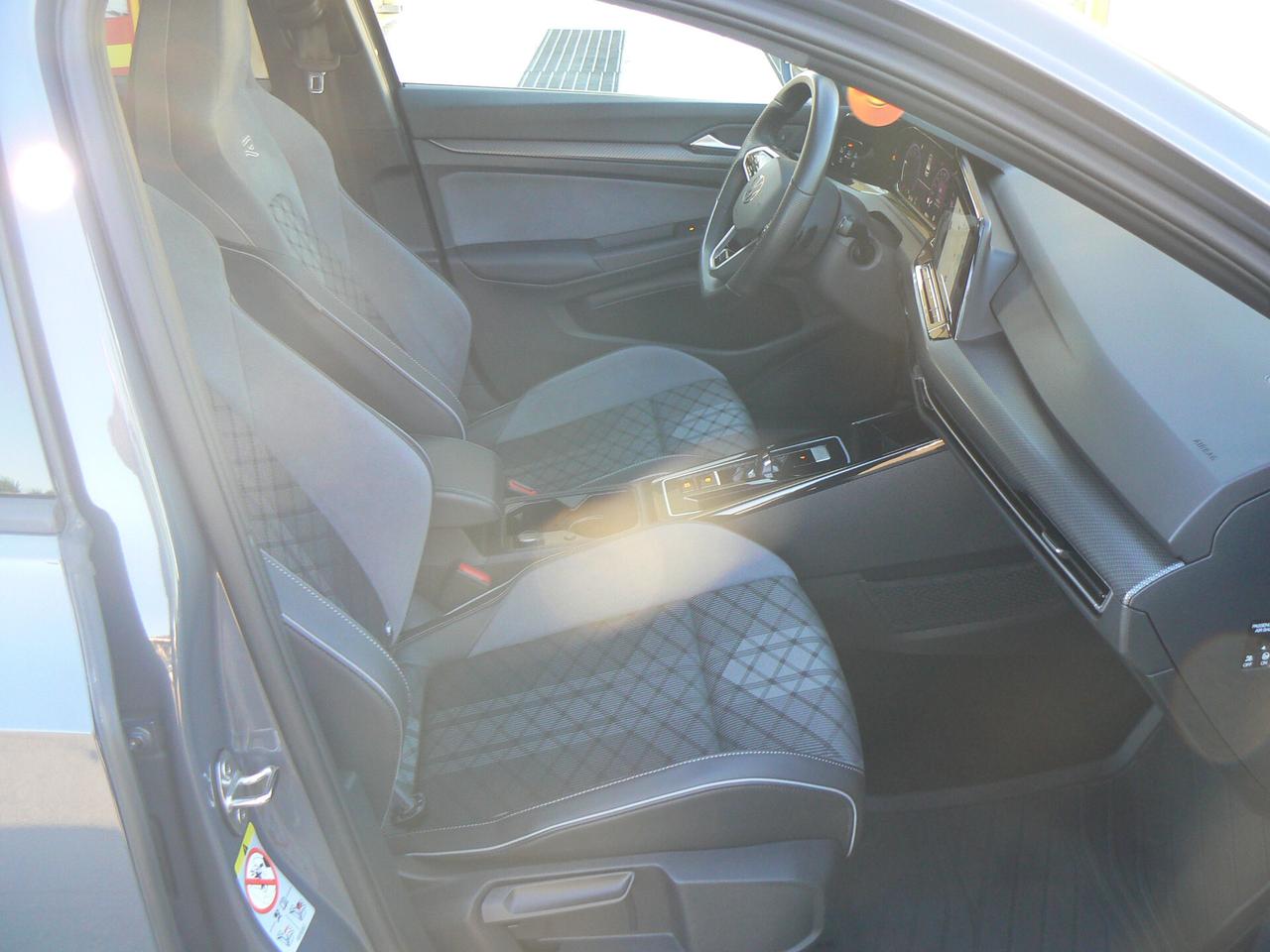 Volkswagen Golf 2.0 TDI 150 CV DSG SCR R-Line Plus