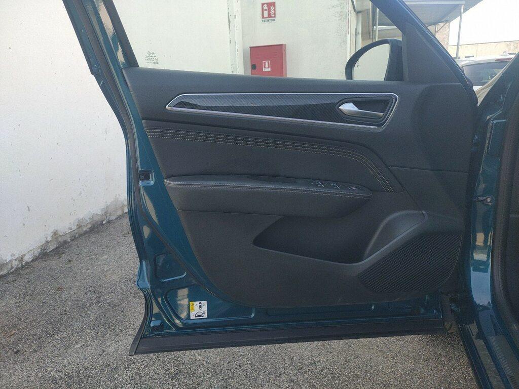 Renault Arkana 1.6 E-TECH Hybrid Engineered Auto