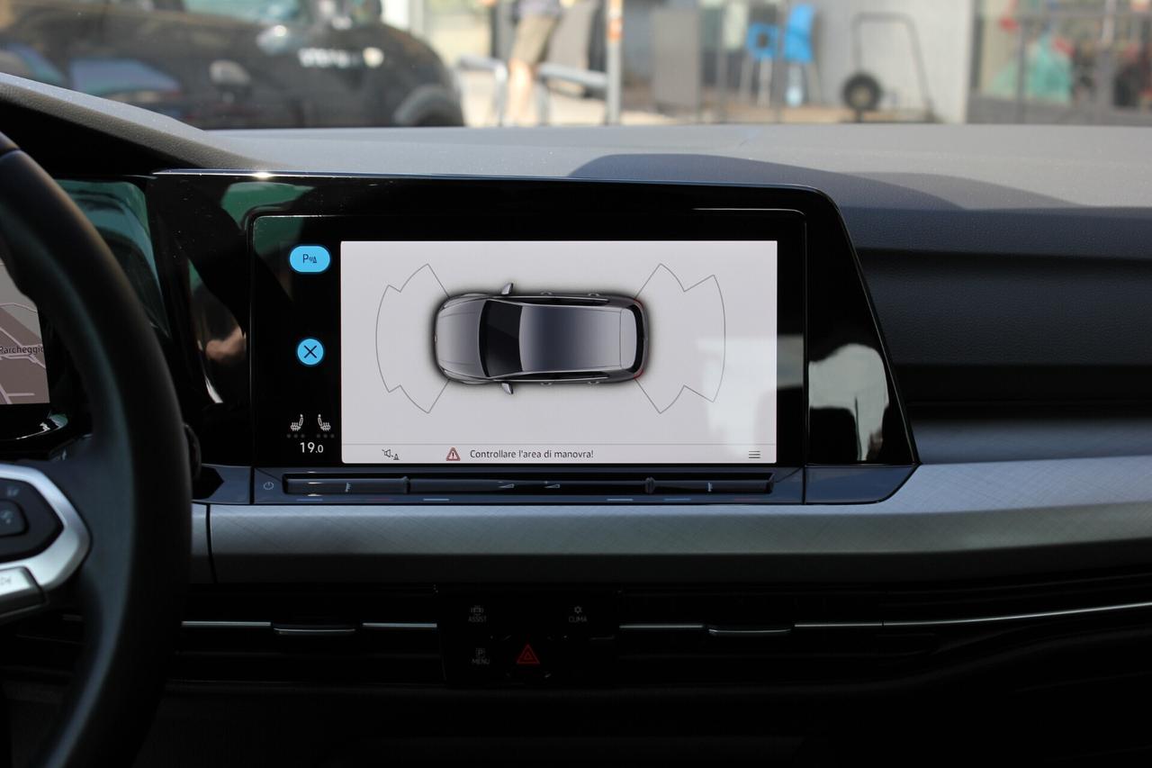 Volkswagen Golf 2.0 TDI 115 CV LIFE NAVY VOLANTE RISCALDABILE ADAPTIVE CRUISE CONTROL