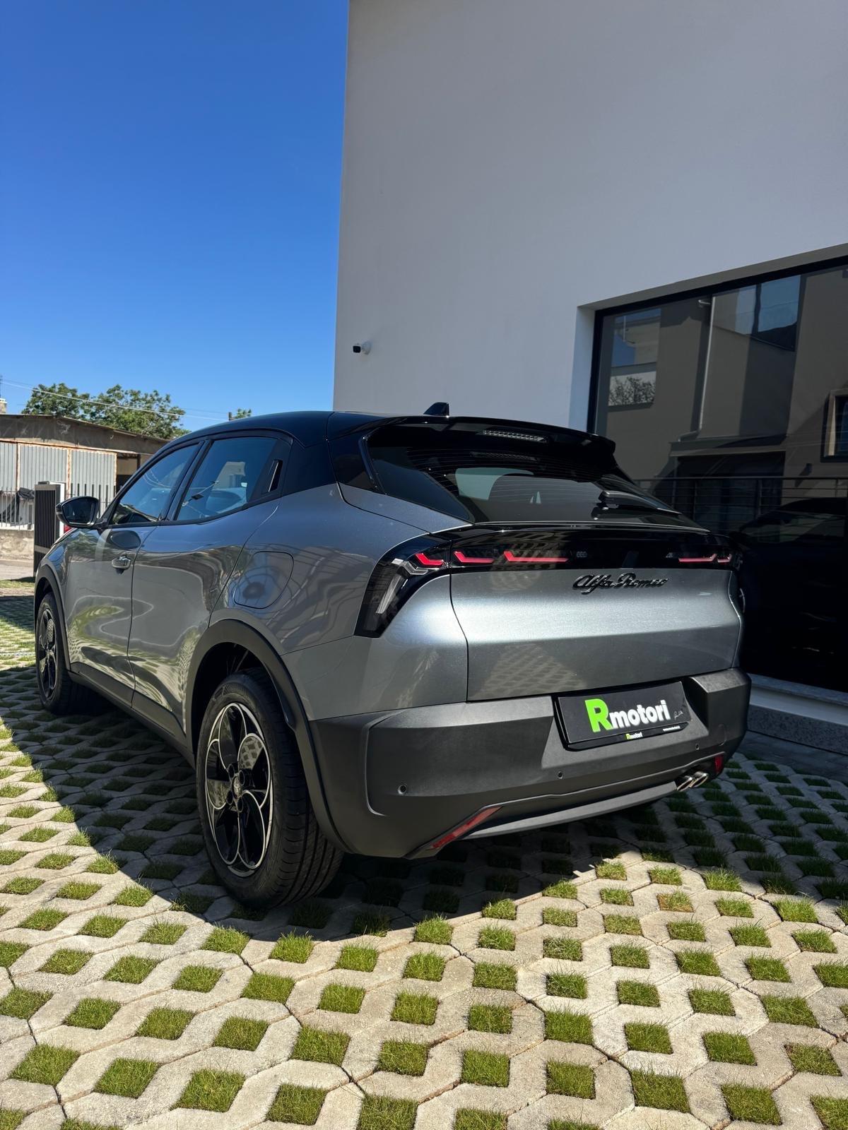 Alfa Romeo Junior 1.2 136 CV Hybrid eDCT6