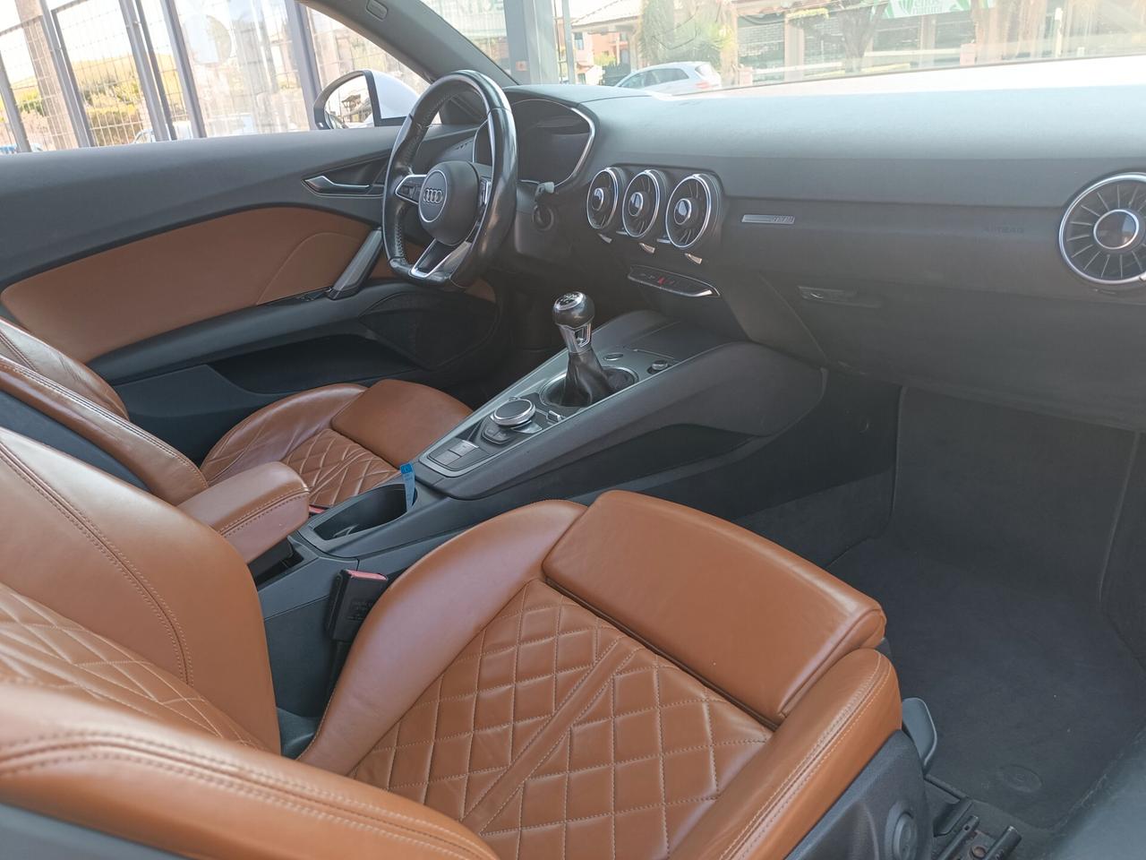 Audi TT Coupé 2.0 TDI ultra S line