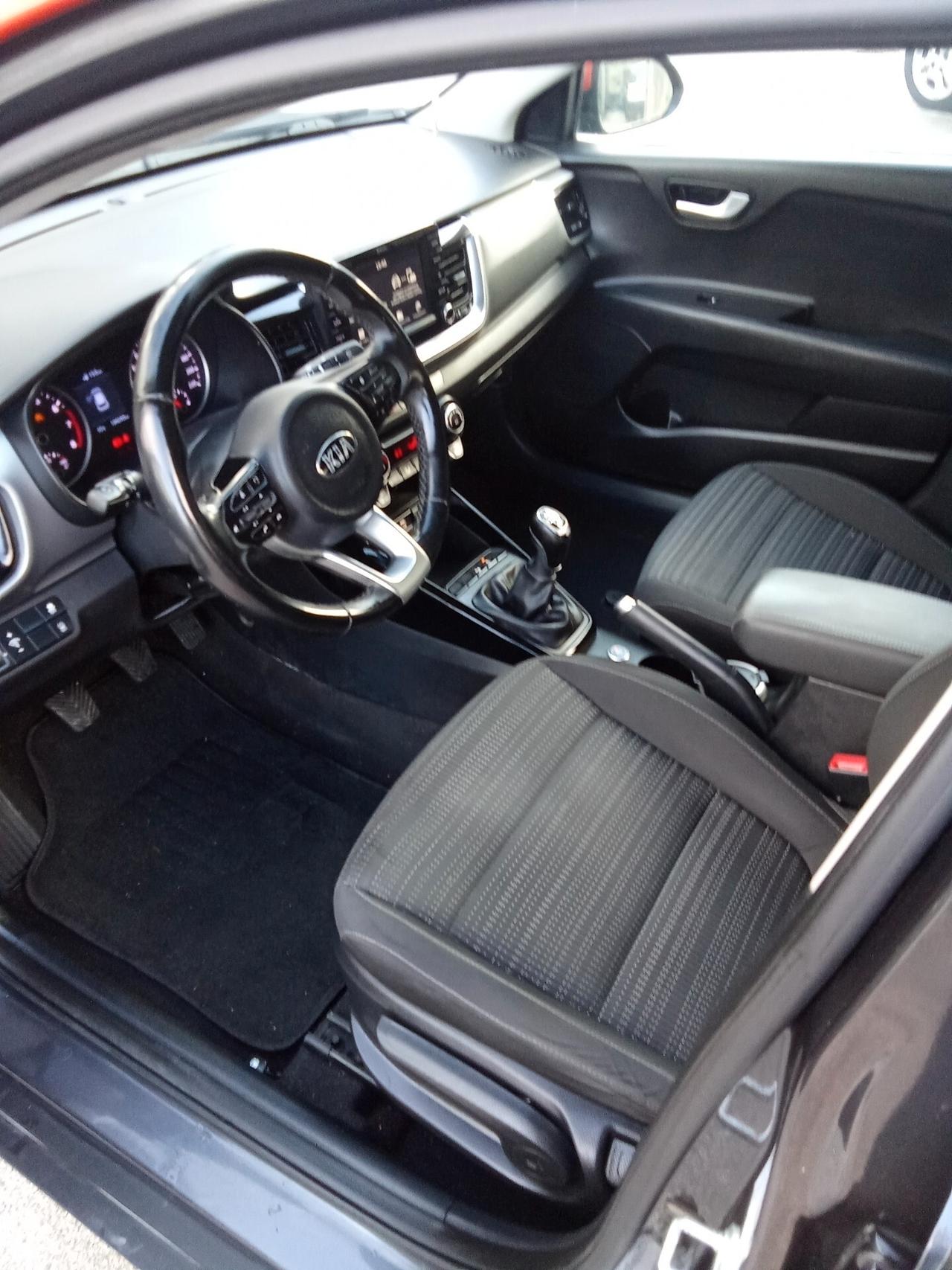 Kia Stonic 1.4 MPI EcoGPL 019