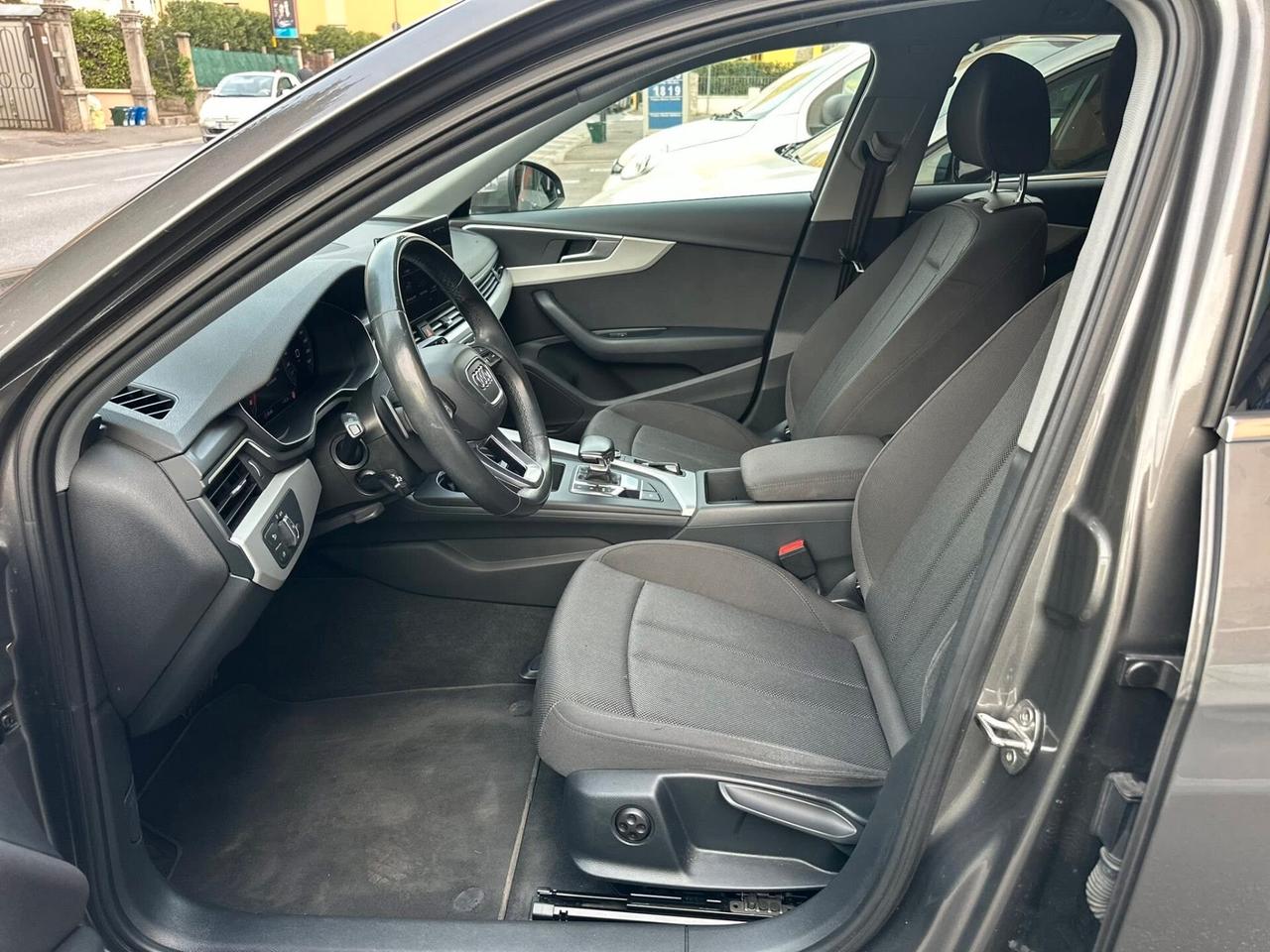 Audi A4 35 TDI/163 CV S tronic line edition