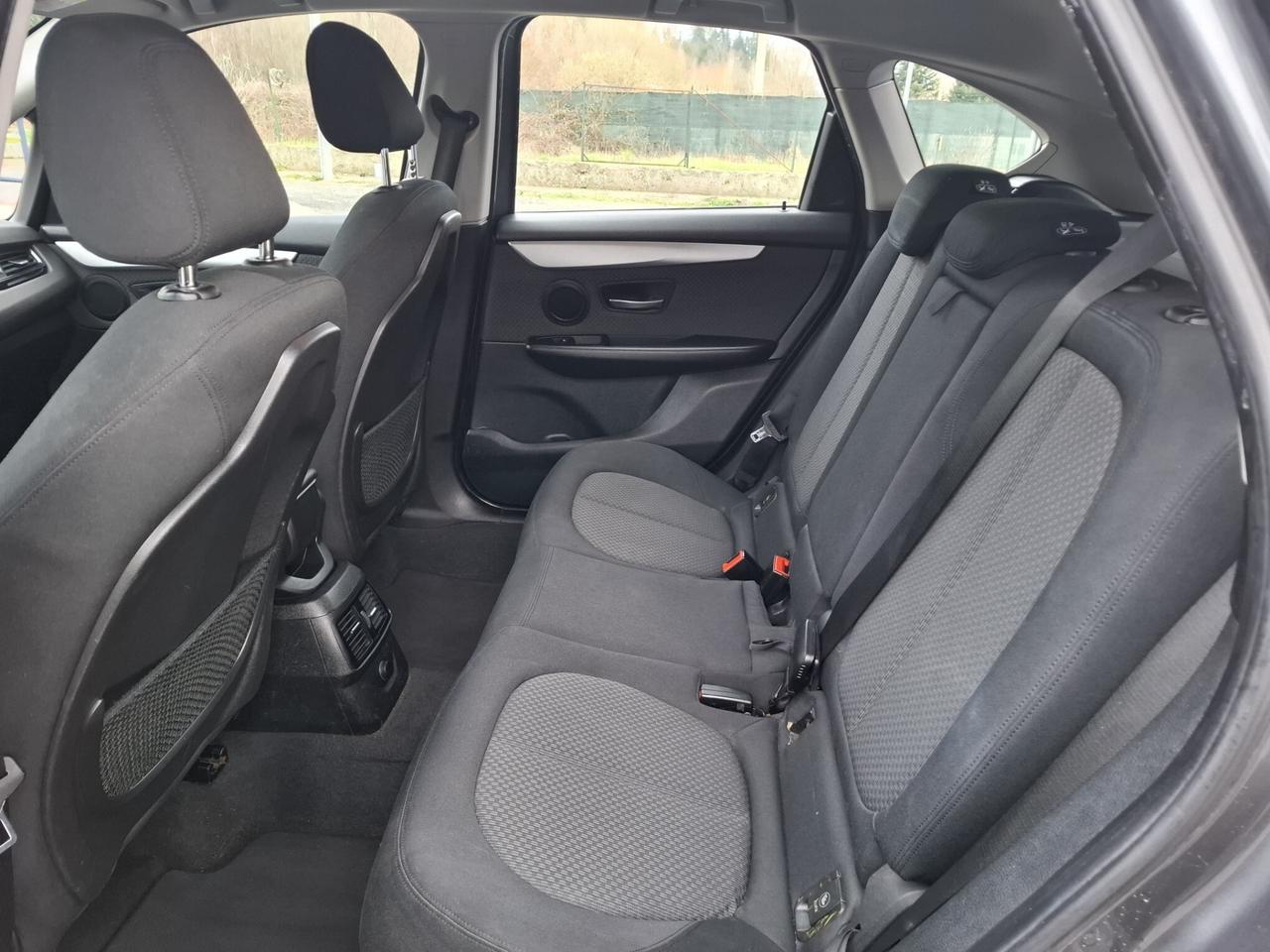 Bmw 216d Active Tourer Luxury 115 cv