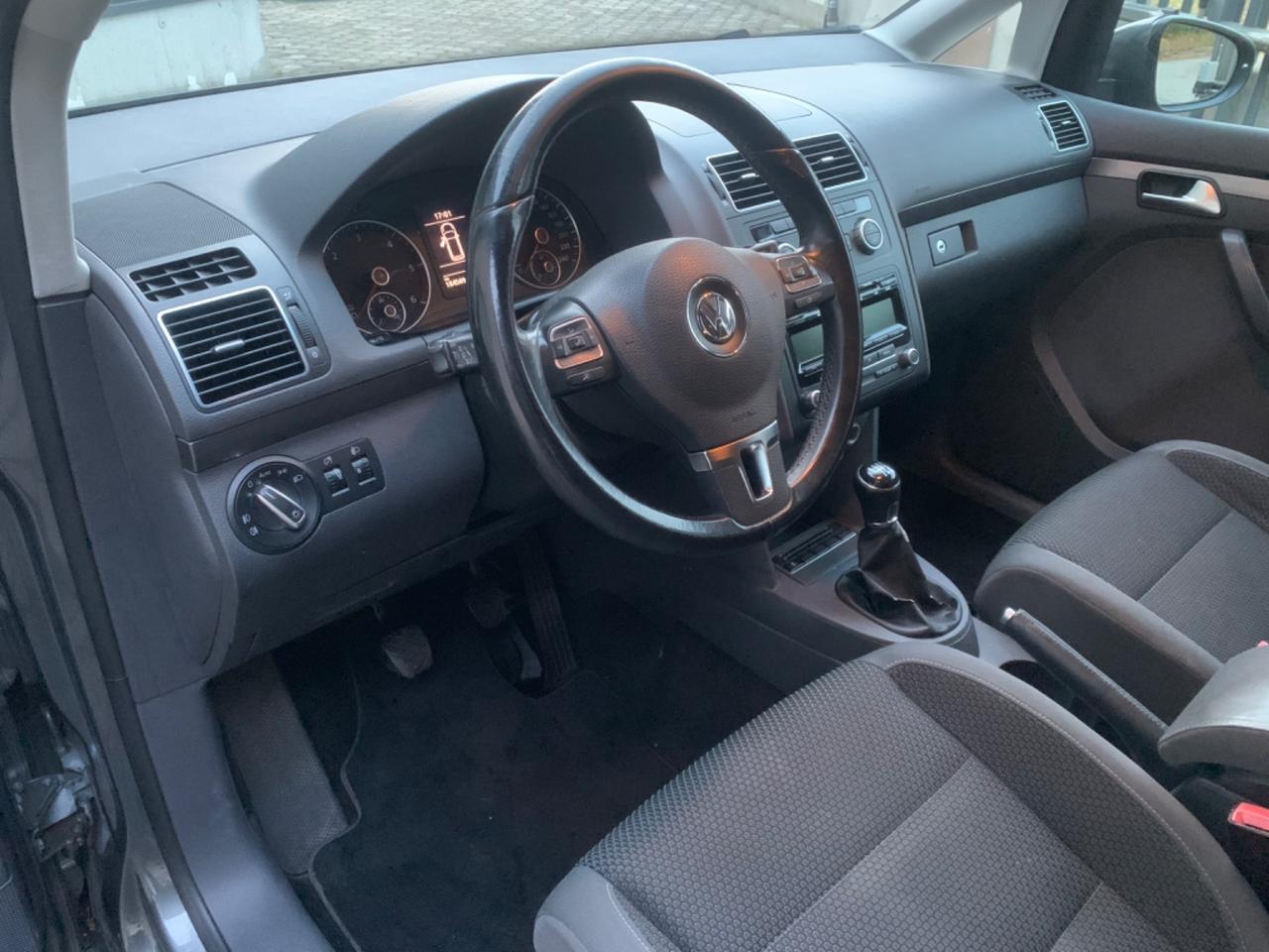 Volkswagen Touran 1.6 TDI Comfortline NEOPATENTATI