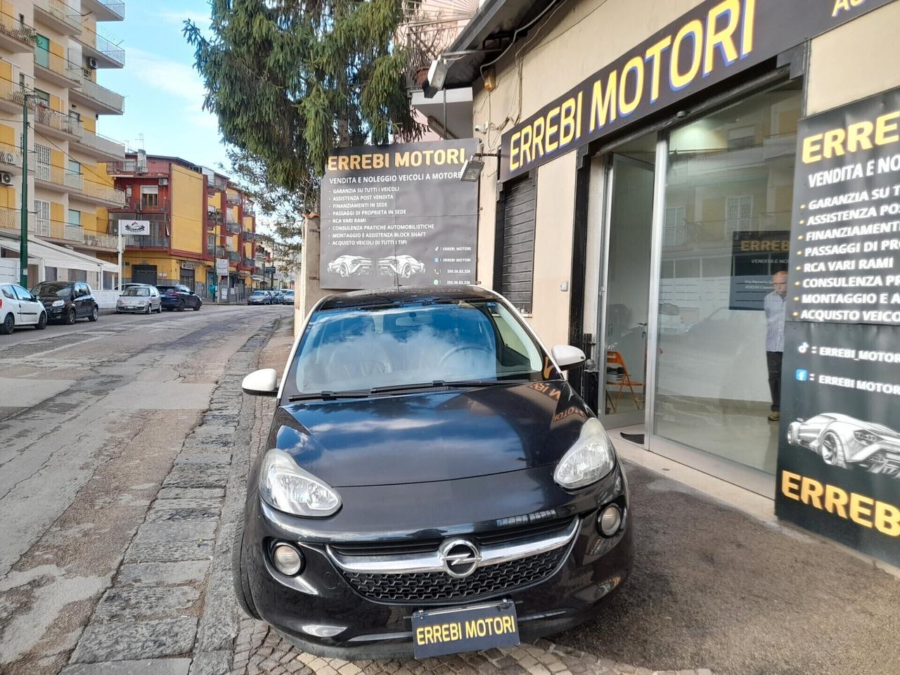Opel Adam 1.4 87 CV GPL Tech Unlimited