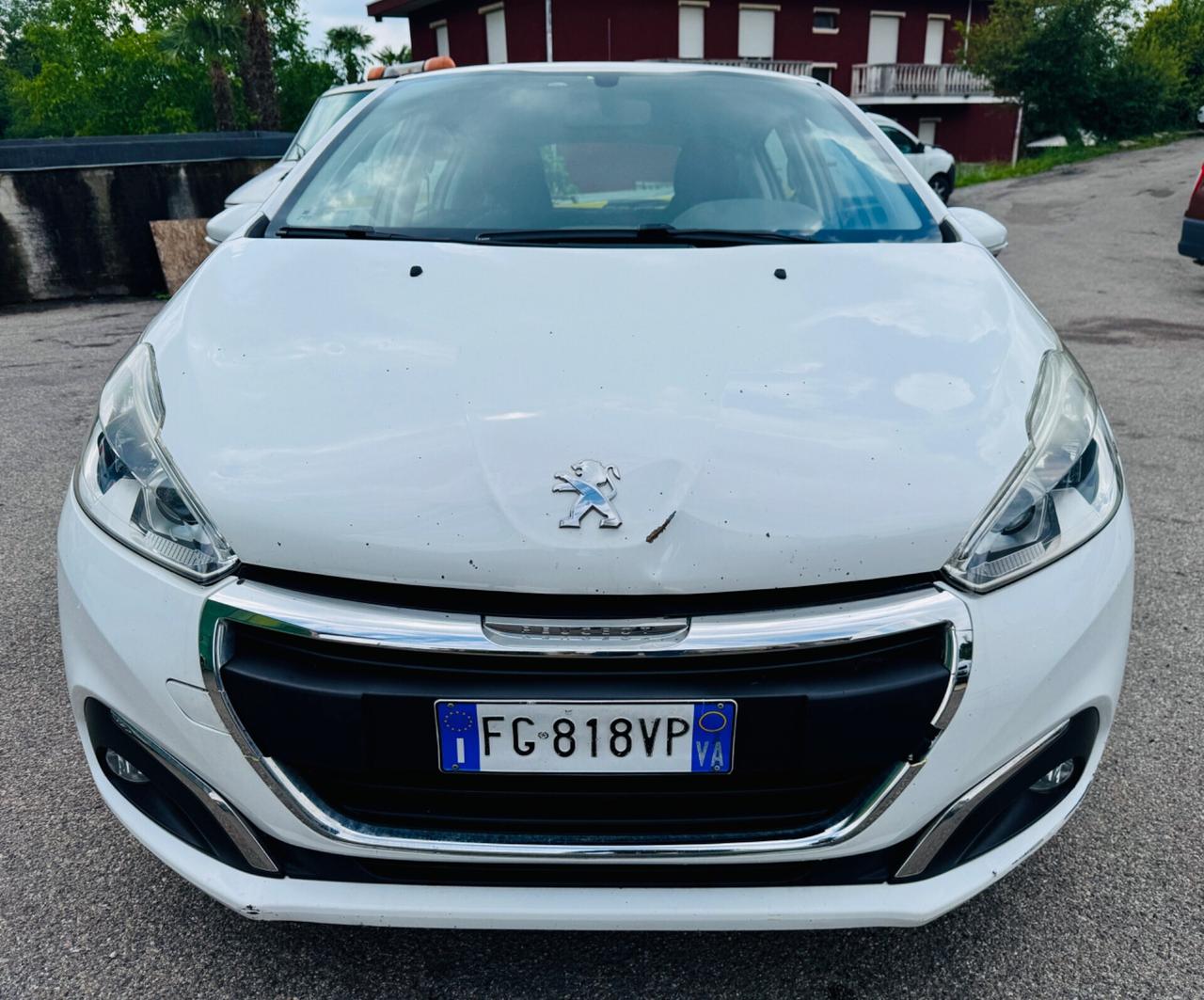 Peugeot 208 BlueHDi 75 5 porte ok neopatentati