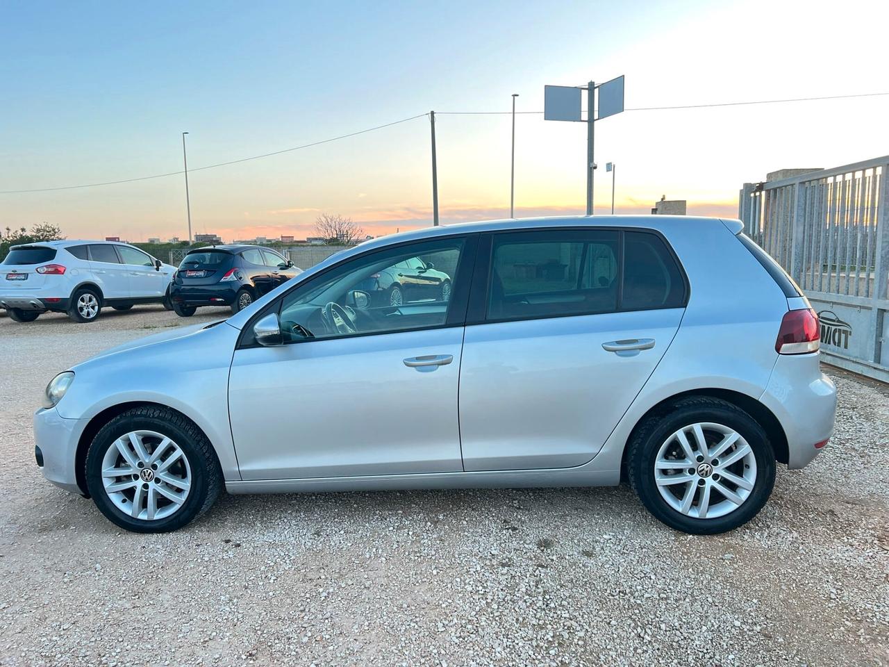 Volkswagen Golf 1.6 TDI 105 cv 5p. Comfortline