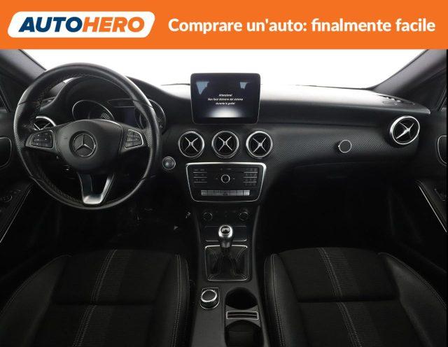 MERCEDES-BENZ A 180 d Premium