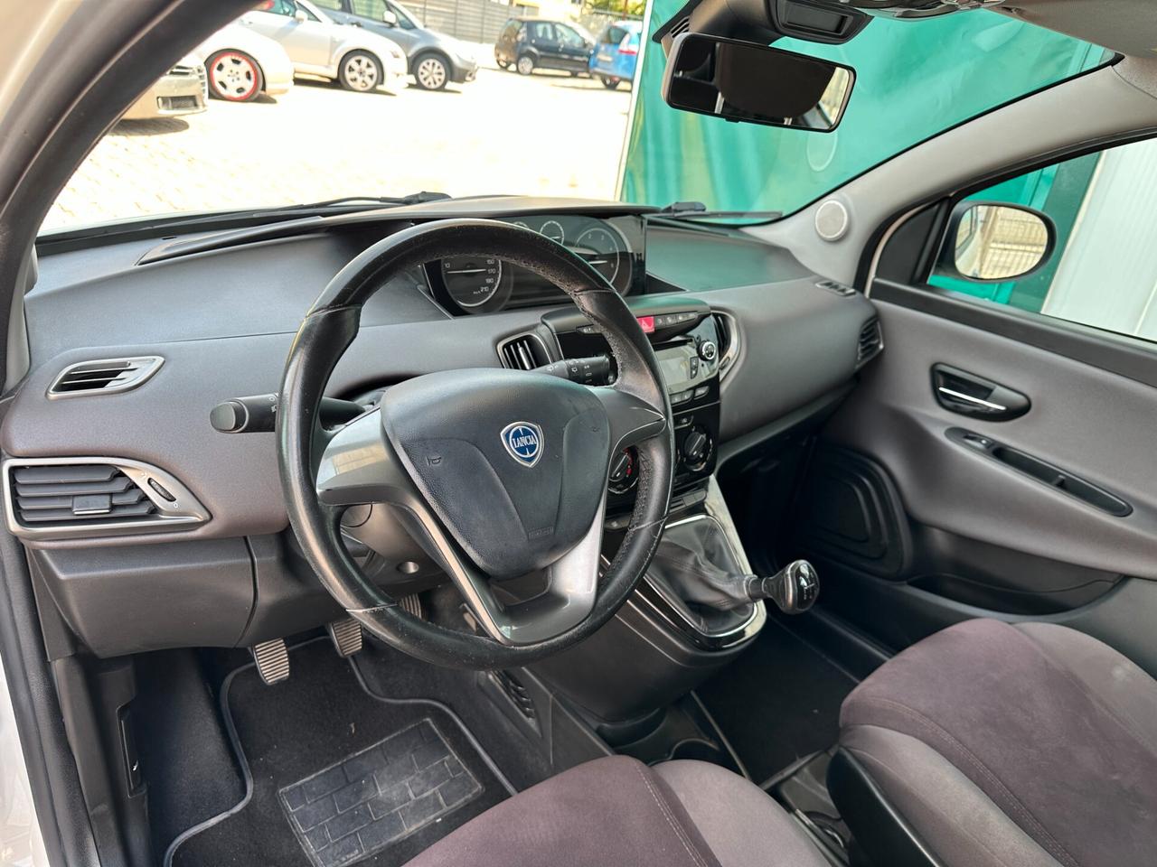 Lancia Ypsilon 1.3 MJT 16V 95 CV 5 porte S&S Gold