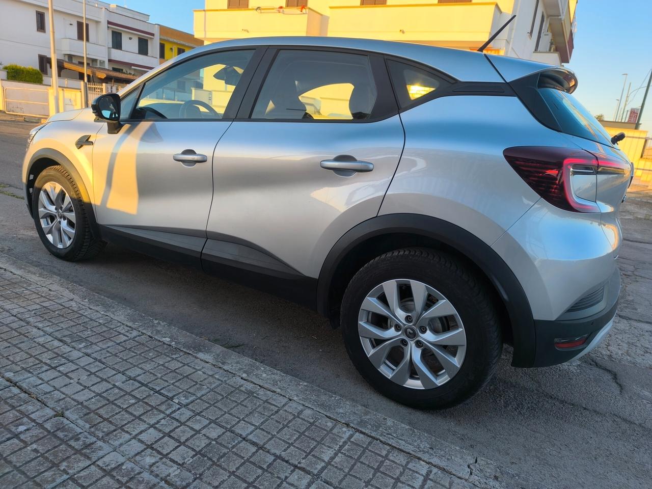 RENAULT CAPTUR TCE 100 CV GPL INTENS LED/NAV/SENS.POST/