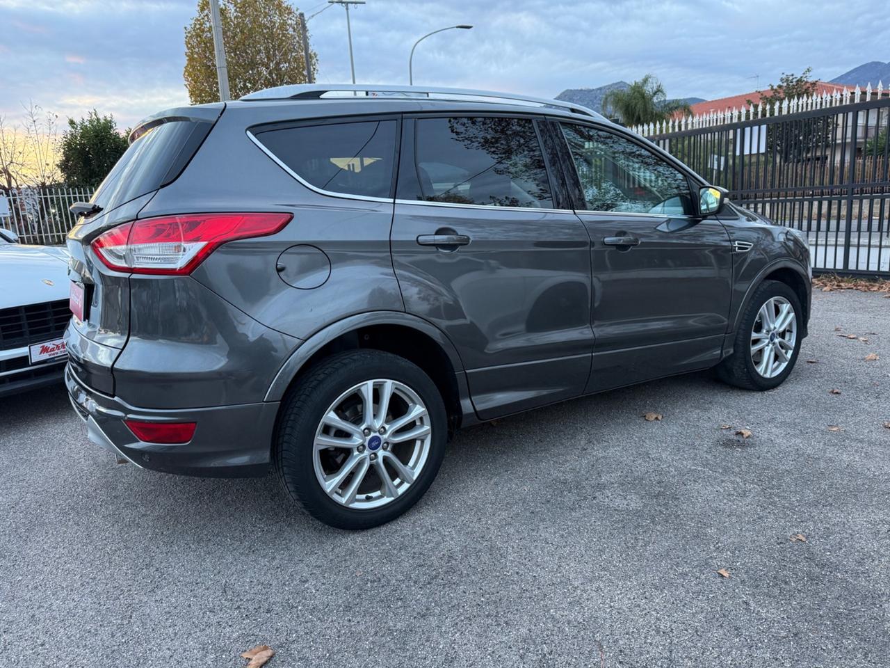 Ford Kuga 2.0 TDCI 180 CV S&S 4WD Powershift Titanium X