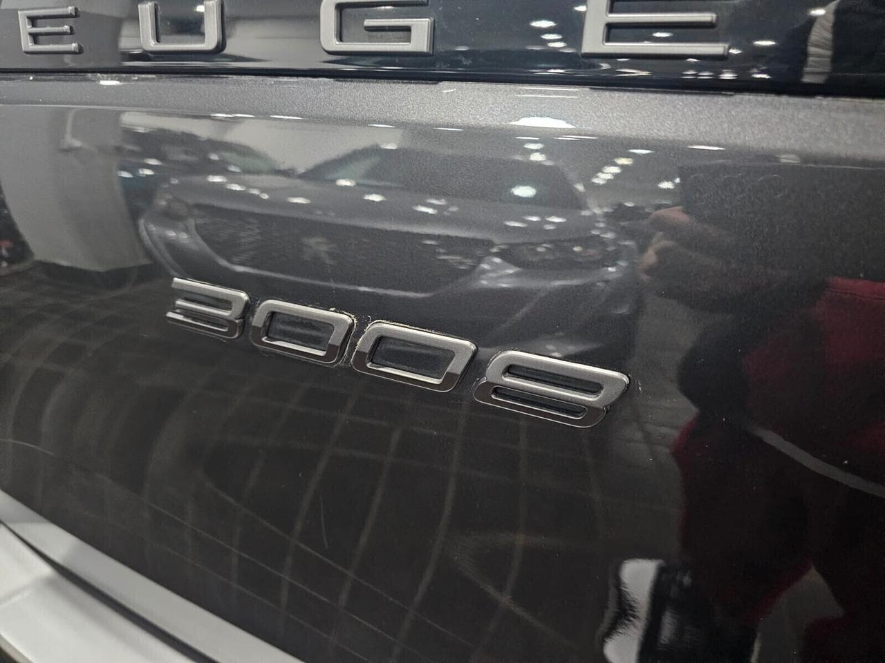 Nuova PEUGEOT 3008 GT - Hybrid 145CV E-DCS6 Grigio Titanio