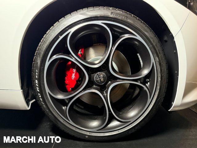 ALFA ROMEO Giulia 2.2 Turbodiesel 210 CV AT8 AWD Q4 Veloce