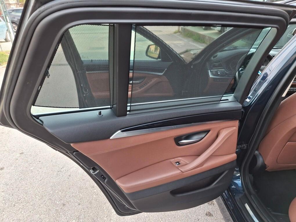 Bmw 525d xDrive Touring Luxury