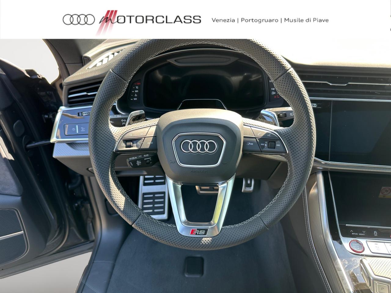 Audi RSQ8 rs 4.0 v8 mhev 48v 640cv performance tiptronic