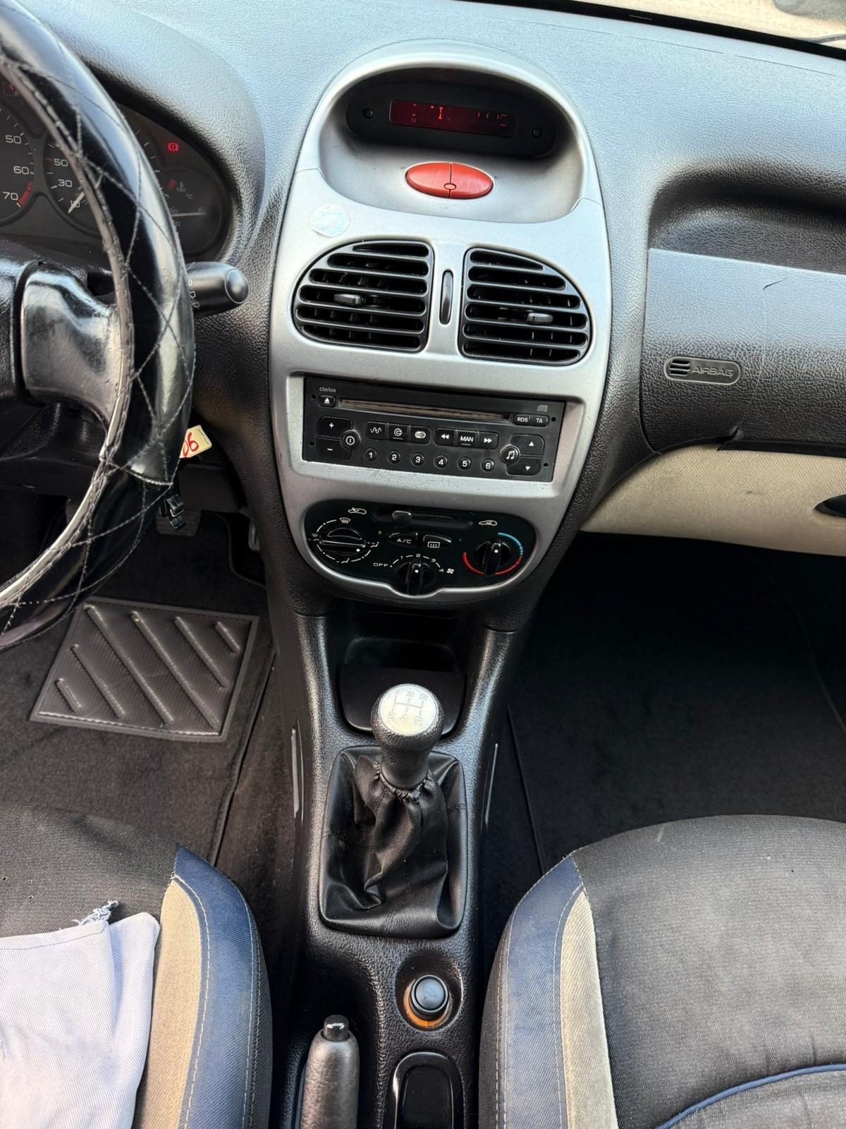 Peugeot 206 1.1 -NEOPATENTATI