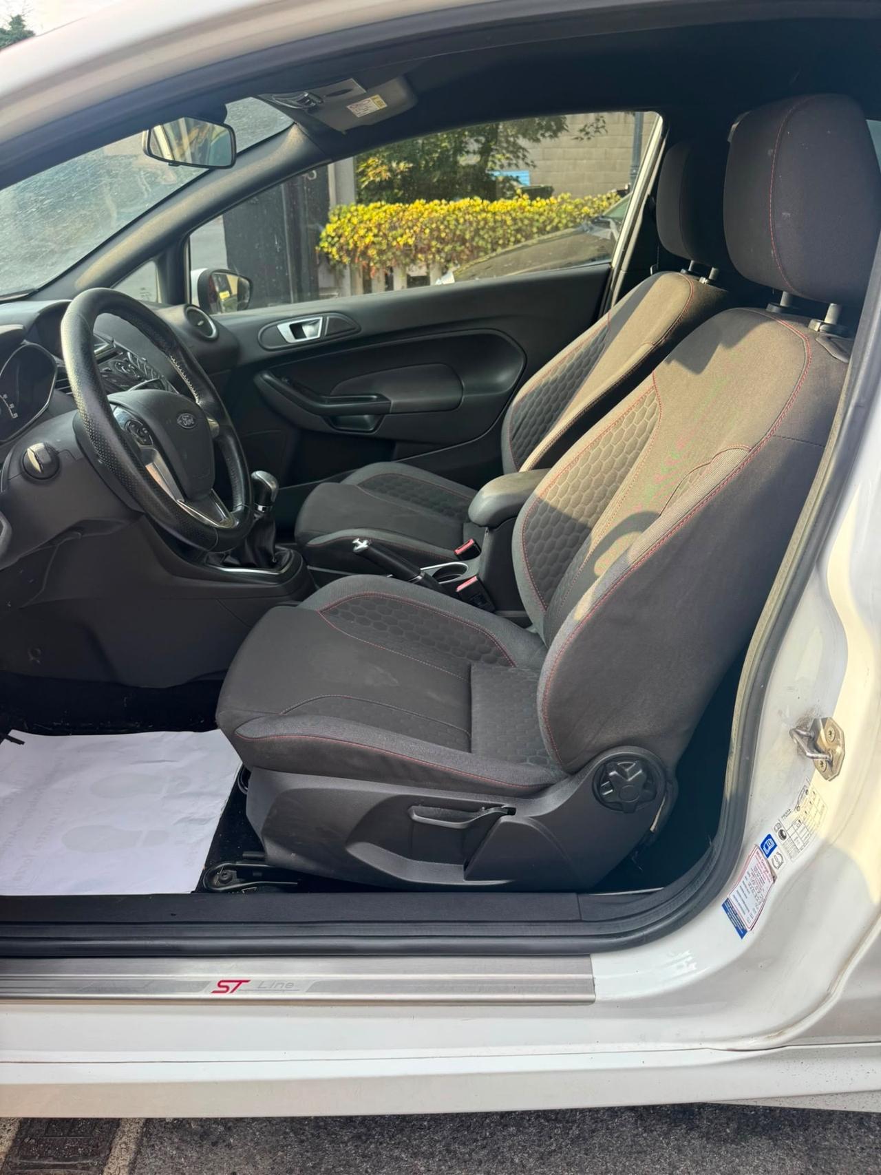 Ford Fiesta 1.5 TDCi 75CV 3 porte ST-Line