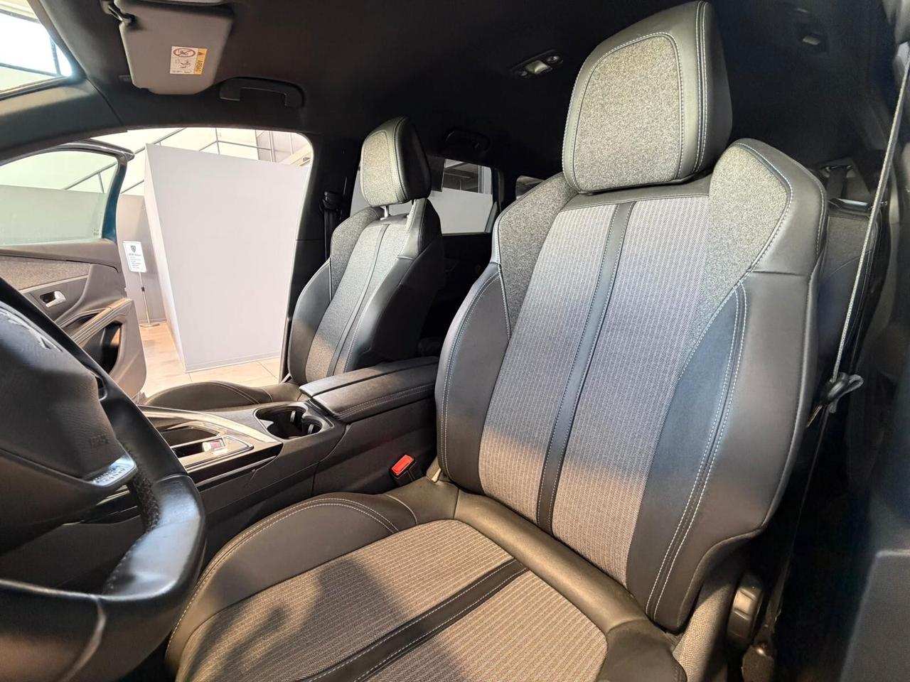 Peugeot 5008 BlueHDi 130 S&S EAT8 Allure Pack