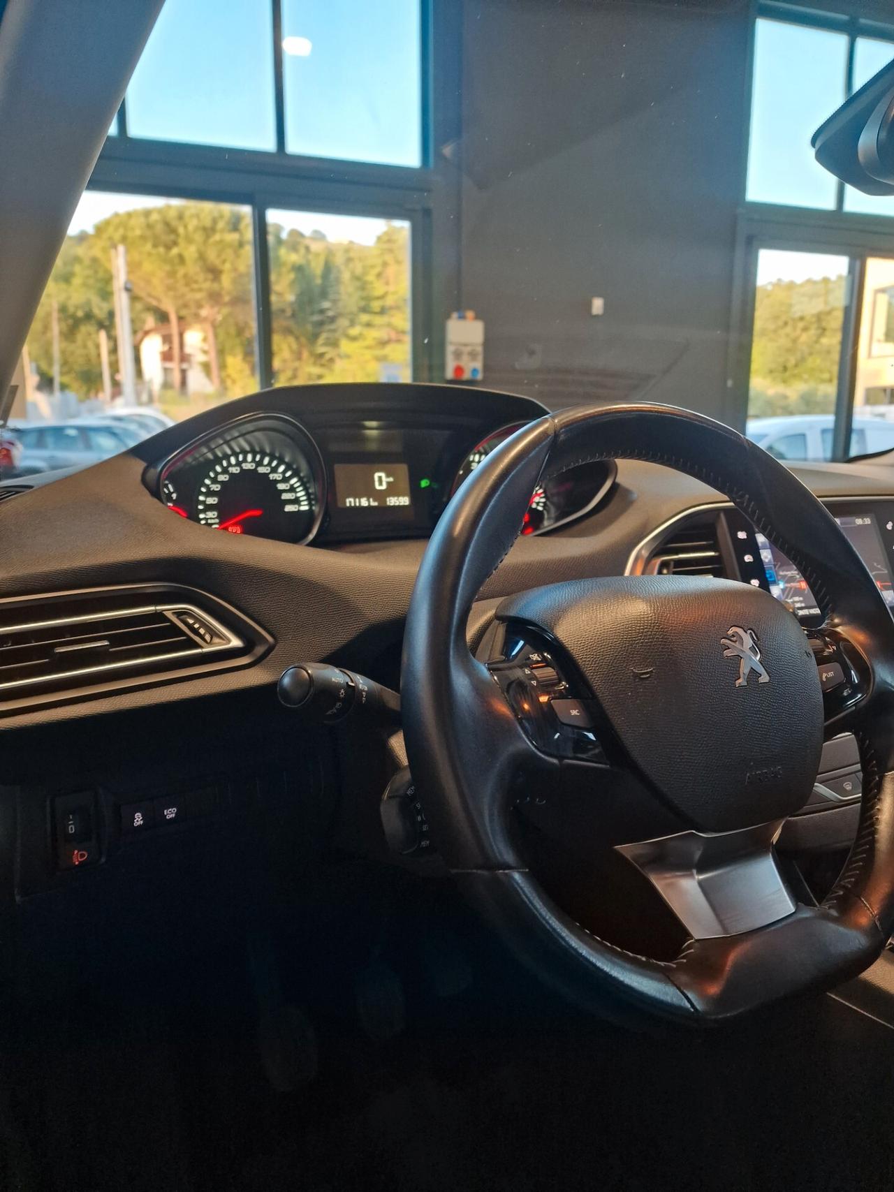 Peugeot 308 BlueHDi 100 S&S Business