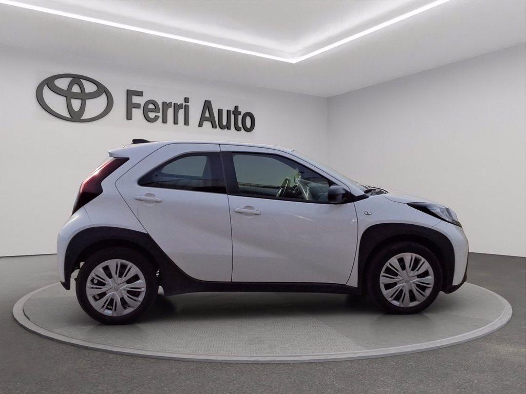 TOYOTA Aygo x 1.0 active 72cv s-cvt del 2024