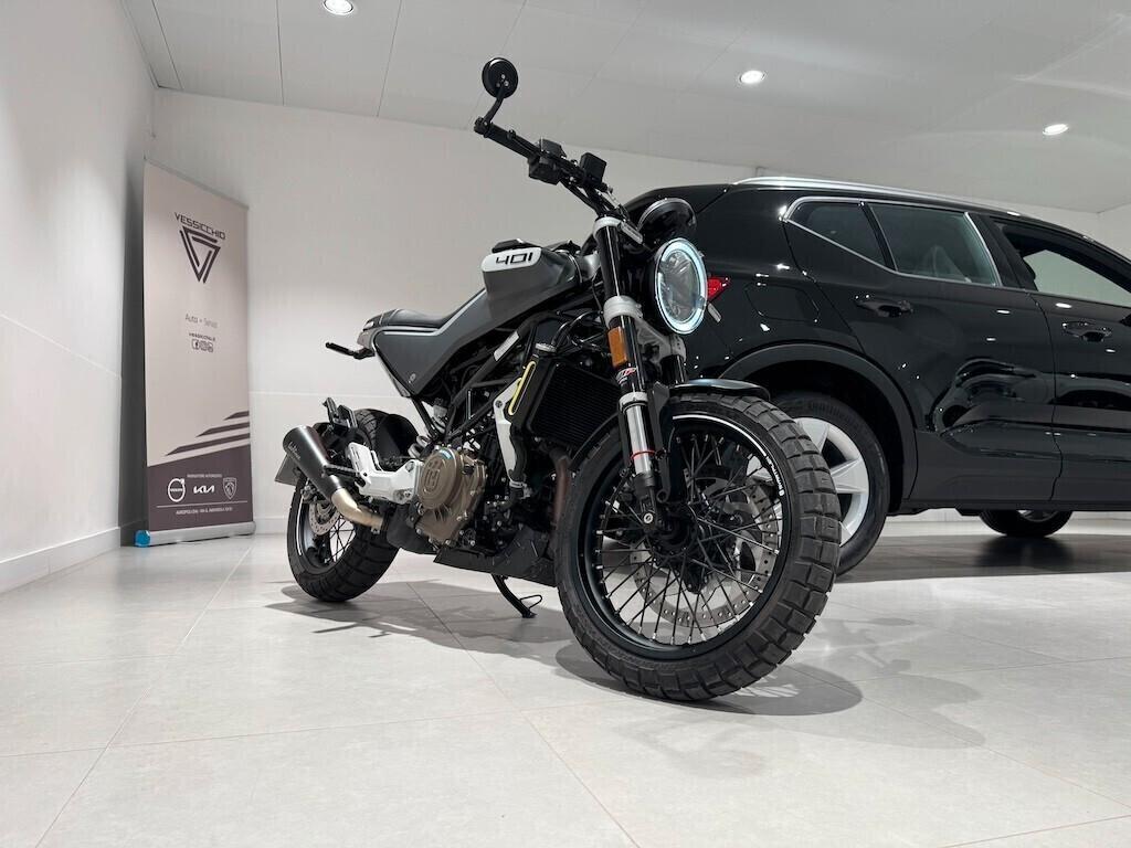Husqvarna Svartpilen 401 Sport