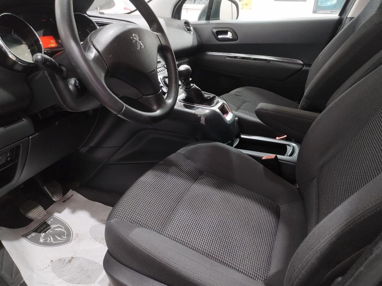 Peugeot 5008 Active 1.6 HDI 115cv 7 Posti