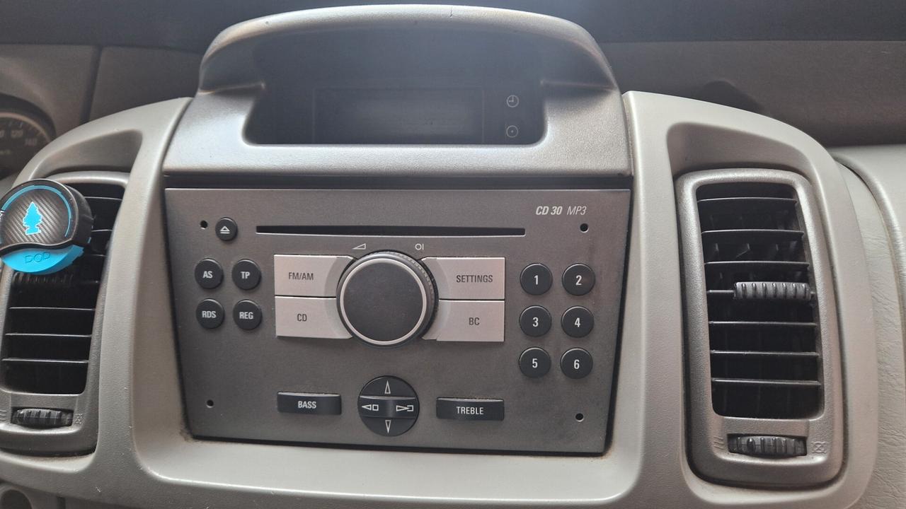 Opel Vivaro 27 2.0d 114cv L1H1