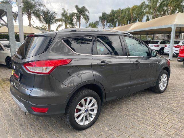 FORD Kuga 2.0 TDCI 150 CV 4WD Powershift Titanium