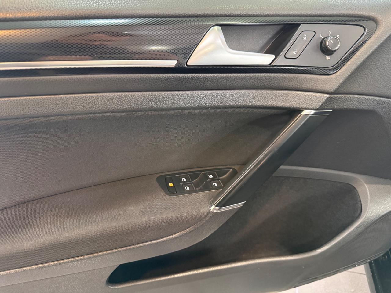 Volkswagen Golf 5p 1.6 tdi Comfortline