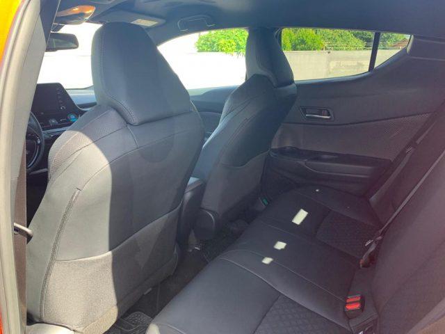 TOYOTA C-HR 2.0 Hybrid E-CVT Premiere