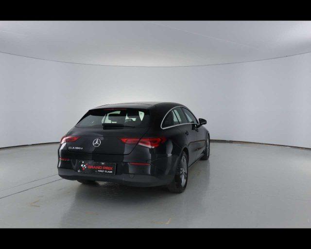 MERCEDES-BENZ CLA 180 d Automatic Shooting Brake Business